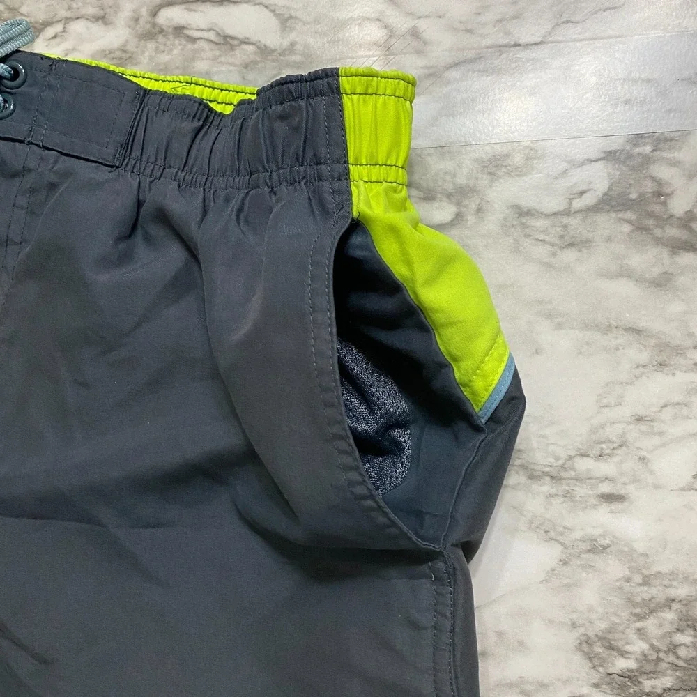 Nike Better World Men's Board Shorts Swim Trunks Size L Black Neon Lined Pockets